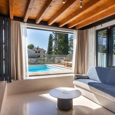 Vice Versa By The Sea * بونات