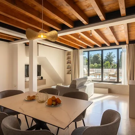 Vice Versa By The Sea بونات