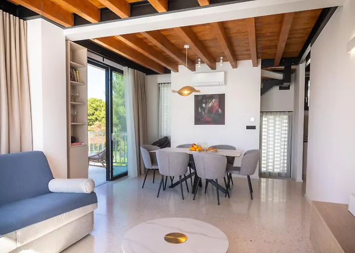 Vice Versa By The Sea شقة