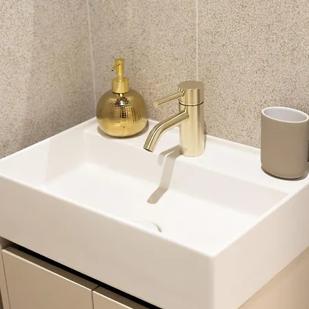 Vice Versa By The Sea Apartman *