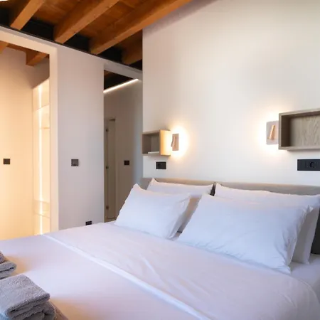 Vice Versa By The Sea 푸나트