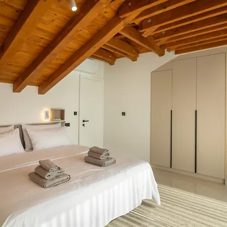 Vice Versa By The Sea 푸나트