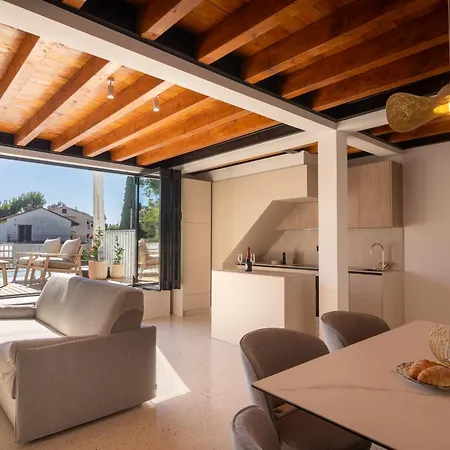 아파트 Vice Versa By The Sea 푸나트