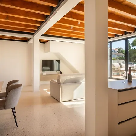 Apartman Vice Versa By The Sea