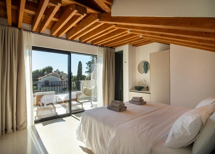 Vice Versa By The Sea * Punat