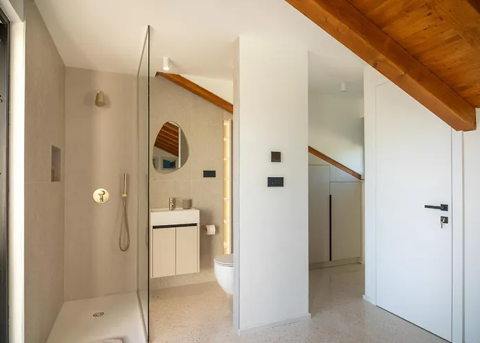 Vice Versa By The Sea * Punat